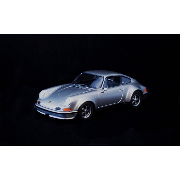 Fly E2065 Porsche 911S Top Gun (incluye 2 figuras)