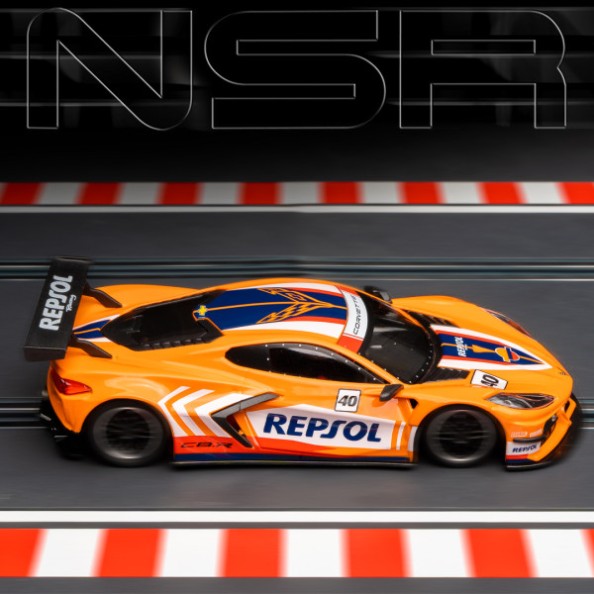 NSR 0440AW Corvette C8R Repsol naranja n41