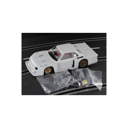 Sideways RC-SWKNS Nissan Skyline Turbo 1982 kit blanco